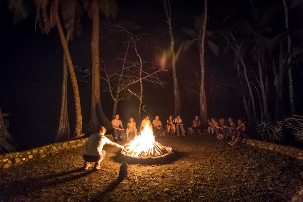 Lirio Lodge Barra de Pacuare エクステリア 写真